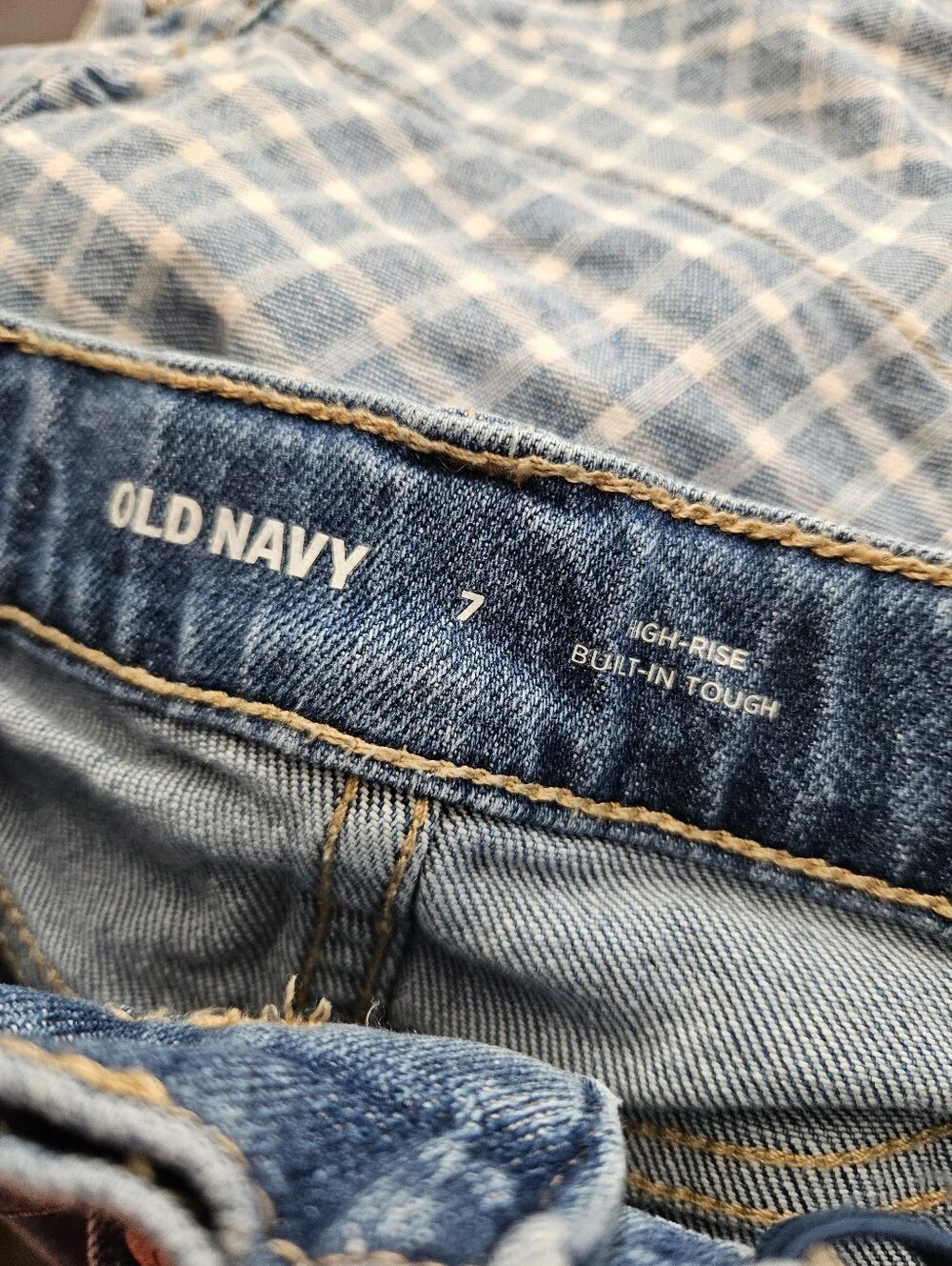 Old Navy Girls 8 Medium Wash High-Rise Button Fly Blue Denim Shorts Patch Pocket